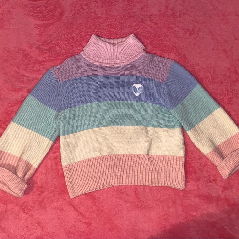 Kokopie rainbow sweater 
Cropped knit turtleneck
Pastel rainbow colorblock
